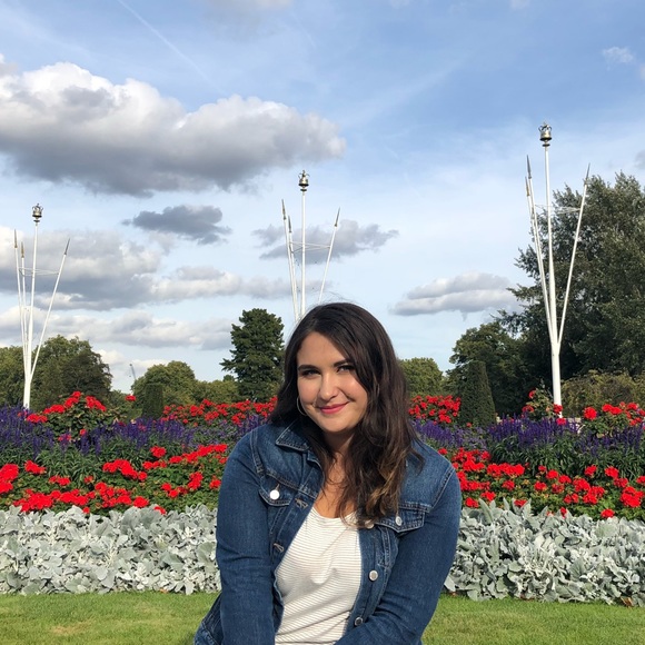 Meet your Posher, Anastasia - Picture 1 of 1